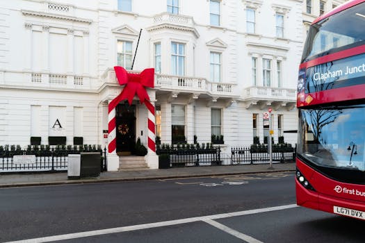 PPF a J&T prodaly londýnský hotel za 8 miliard Kč