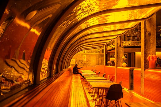 PPF a J&T prodaly londýnský hotel za 8 miliard Kč