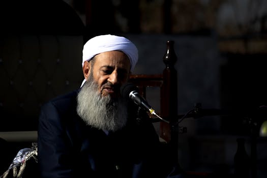 Nový íránský vůdce zraněn: Dopady na Írán a globální scénu